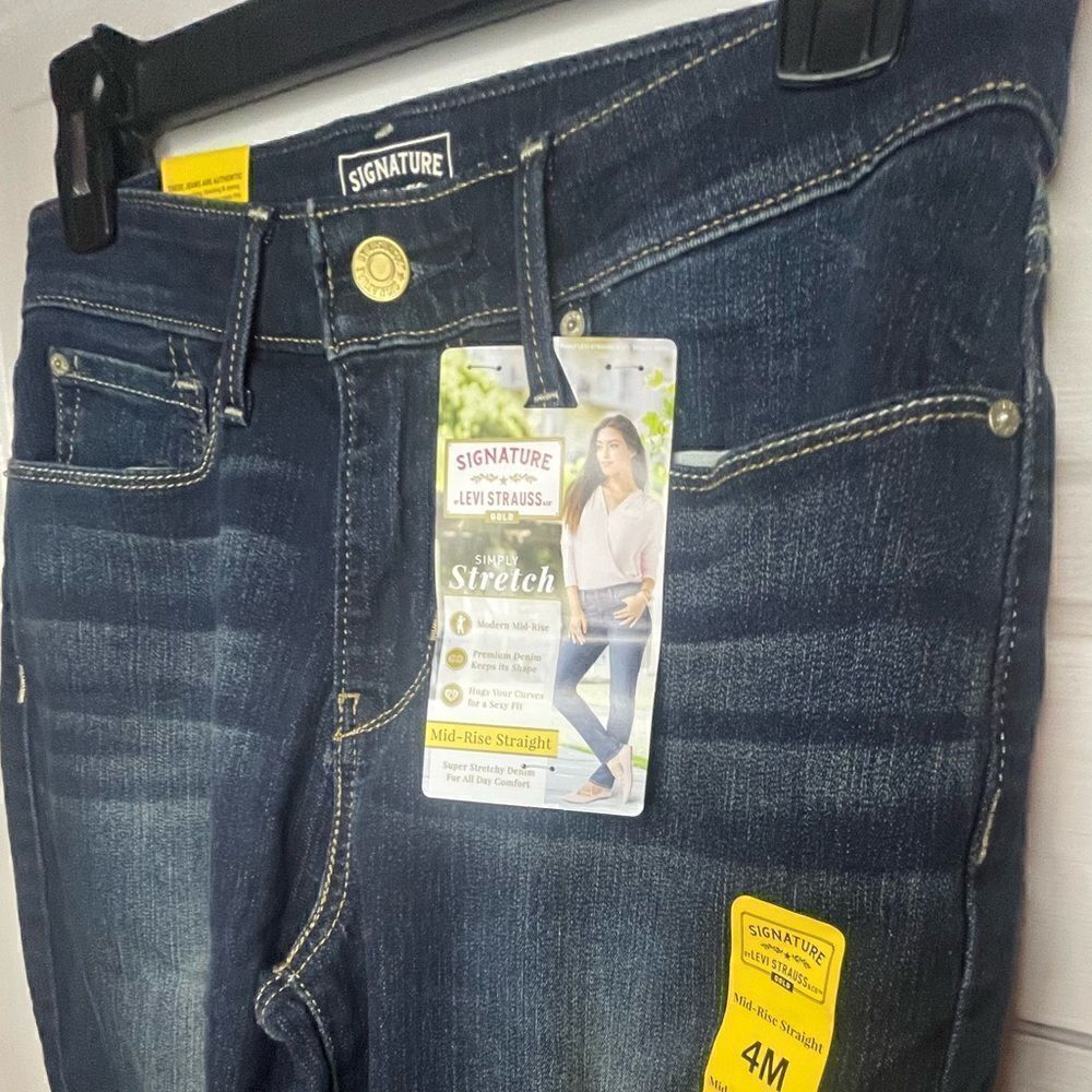 NWTs Signature Levi Strauss Mid-Rise Straight Leg - Picture 5 of 13